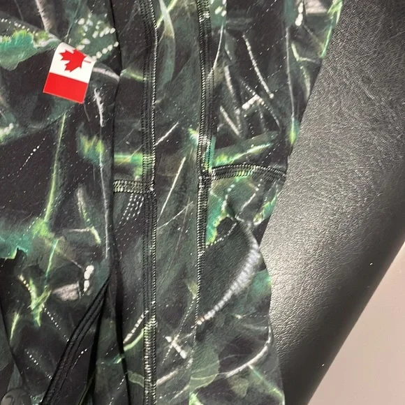 Align - Picture 2 of 2